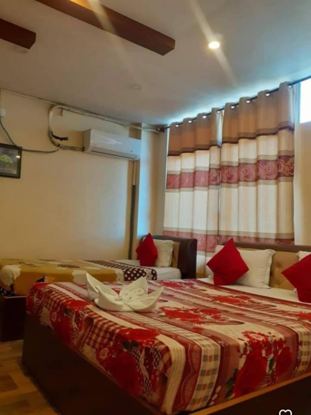Hotel Prabhu Hetauda Kültér fotó